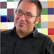 Profesor de Arte Contemporáneo para todas las edades y niveles. He participado y organizado exposiciones desde hace veinte años, a nivel nacional e internacional.